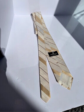 Givenchy Martin Wong Striped Silk Tie in Cream & Gold Like New